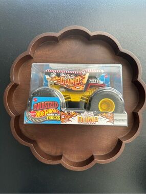 Oversized Hot Wheels Monster Trucks ~ Gotta Dump